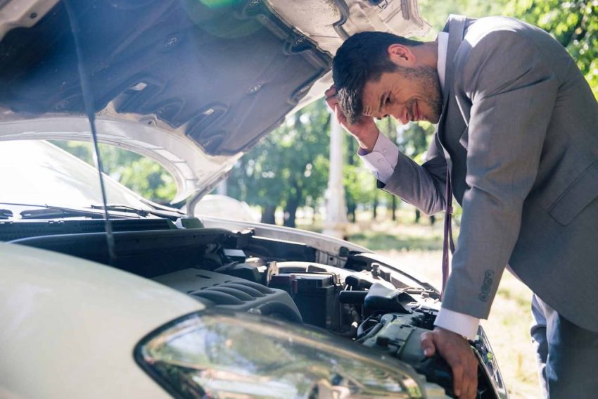 What to Do if your Vehicle is Broken Down on the Road